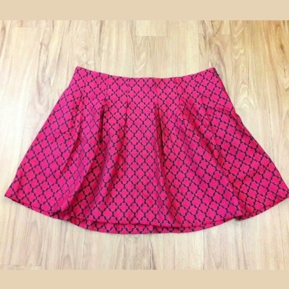 Banana Republic Dresses & Skirts - Banana Republic Red Black A-Line Skirt Size 14